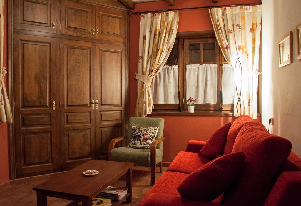 Sisquet Apartaments Erill la Vall Habitación foto