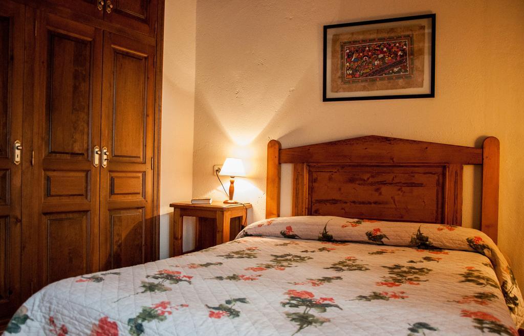 Sisquet Apartaments Erill la Vall Habitación foto