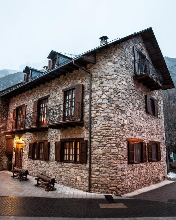Sisquet Apartaments Erill la Vall Exterior foto