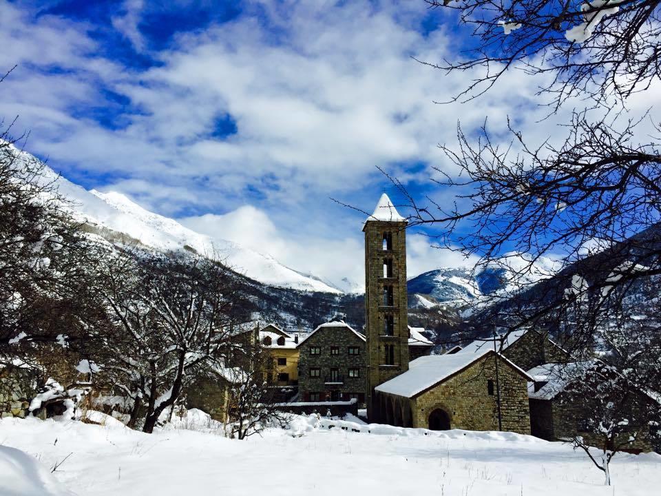 Sisquet Apartaments Erill la Vall Exterior foto